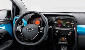 TOYOTA AYGO 1.0 X-COOL pieno